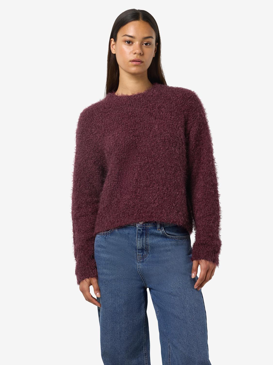 model_shot-front